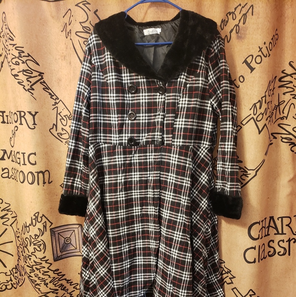 Long jacket with faux fur collar and cuffs